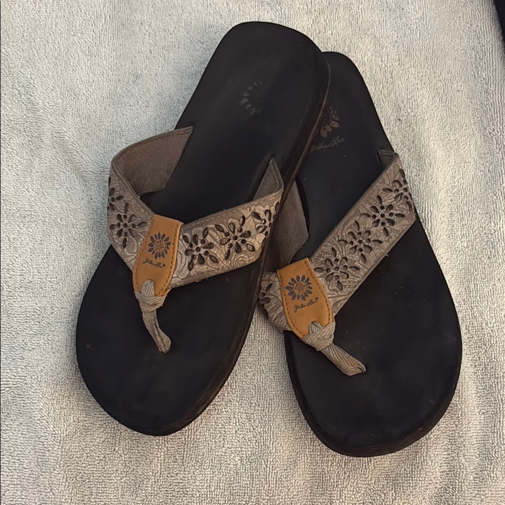 Black and Gray Floral Sandals